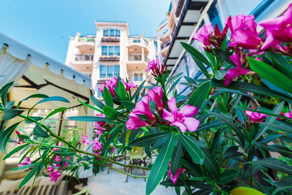Romance Marine Aparthotel 阳光海滩 外观 照片