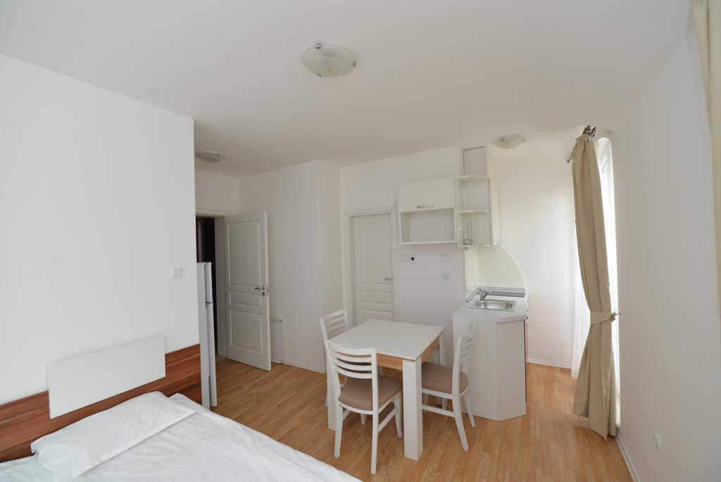 Romance Marine Aparthotel 阳光海滩 外观 照片